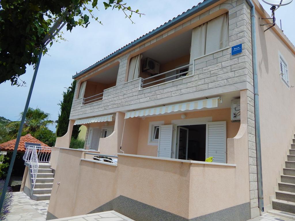 Apartments Nedjeljka Ražanj 외부 사진