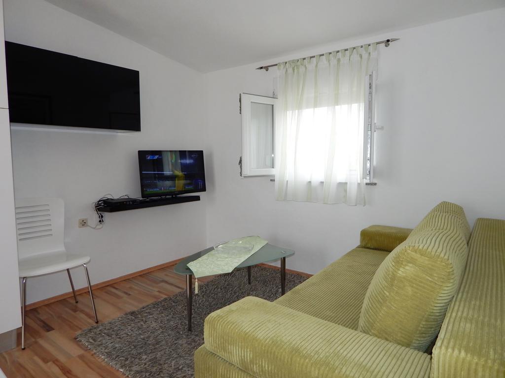 Apartments Nedjeljka Ražanj 외부 사진